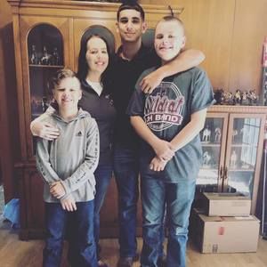 Meet your Posher, Leslie